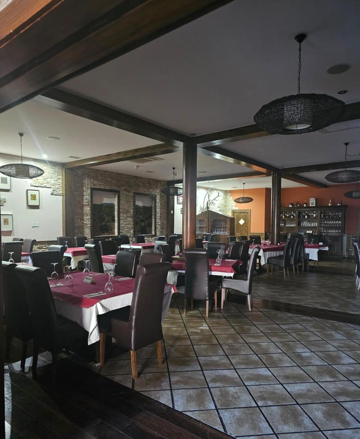 Hotel Restaurante El Patas Corral de Almaguer 外观 照片