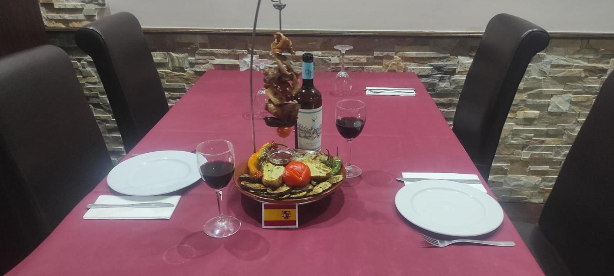 Hotel Restaurante El Patas Corral de Almaguer 外观 照片