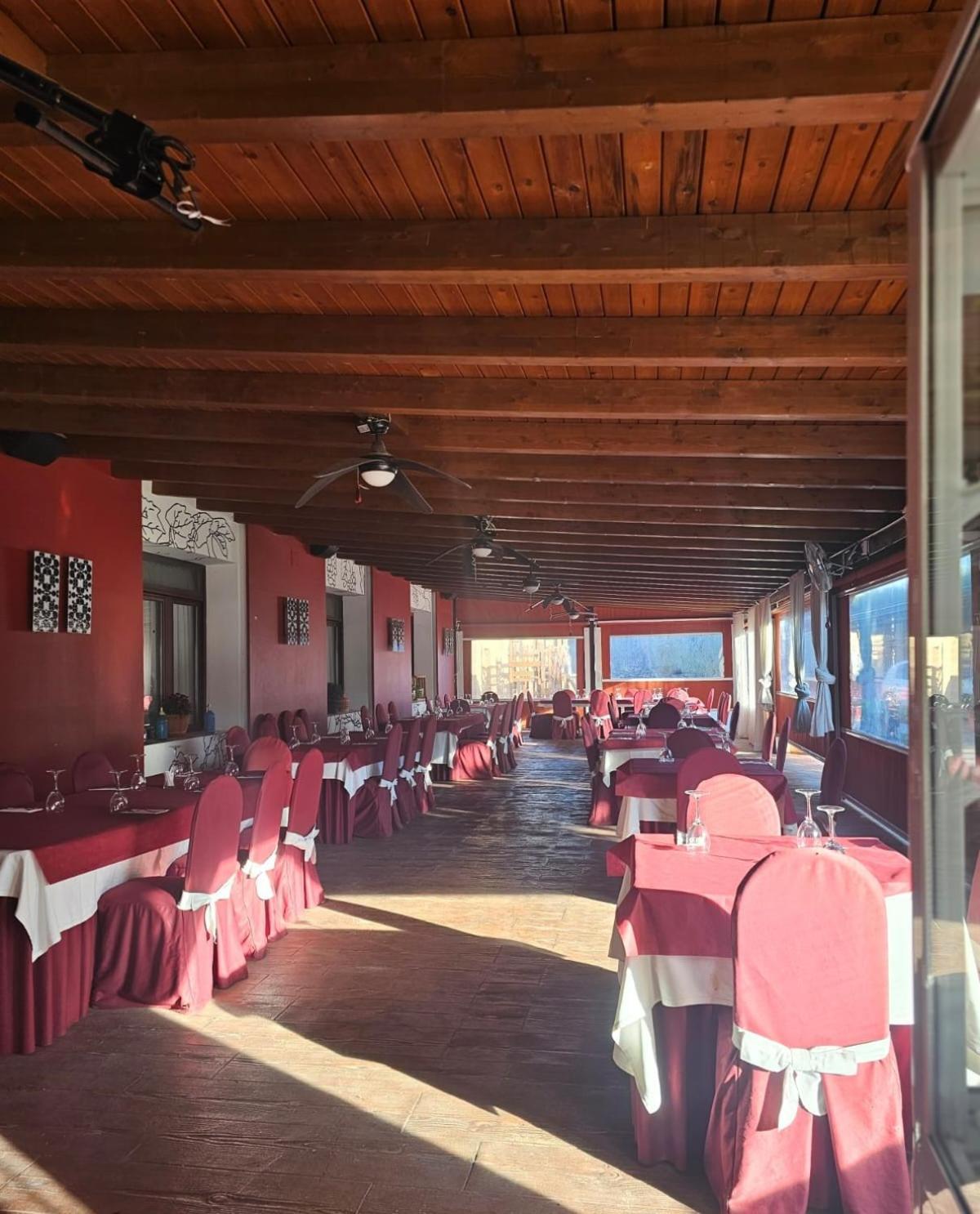 Hotel Restaurante El Patas Corral de Almaguer 外观 照片